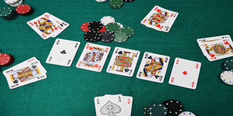 Kinh nghiệm chơi Poker giúp người chơi mới tránh mắc phải sai lầm